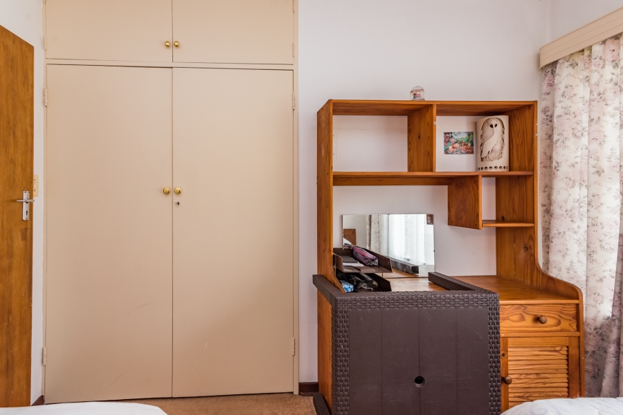5 Bedroom Property for Sale in Constantia Kloof Gauteng
