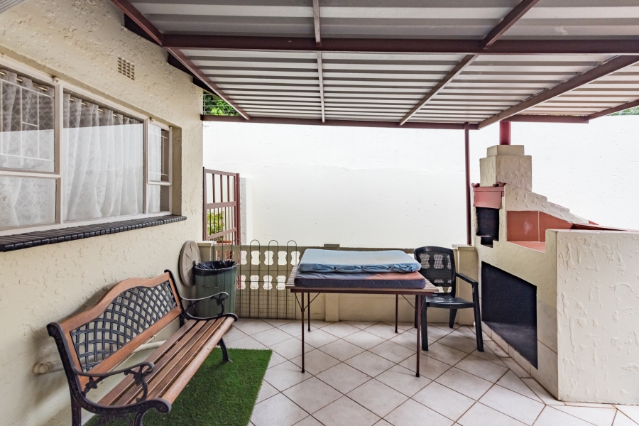 5 Bedroom Property for Sale in Constantia Kloof Gauteng