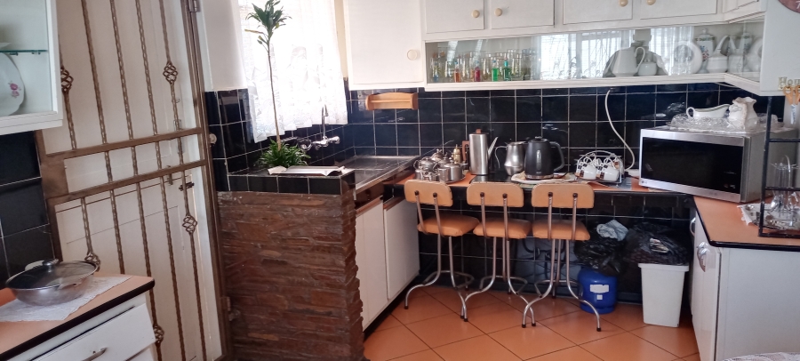 To Let 3 Bedroom Property for Rent in Bosmont Gauteng