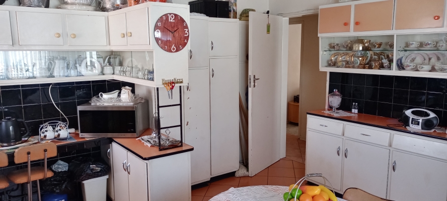 To Let 3 Bedroom Property for Rent in Bosmont Gauteng