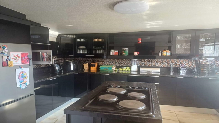 4 Bedroom Property for Sale in Arcon Park Gauteng