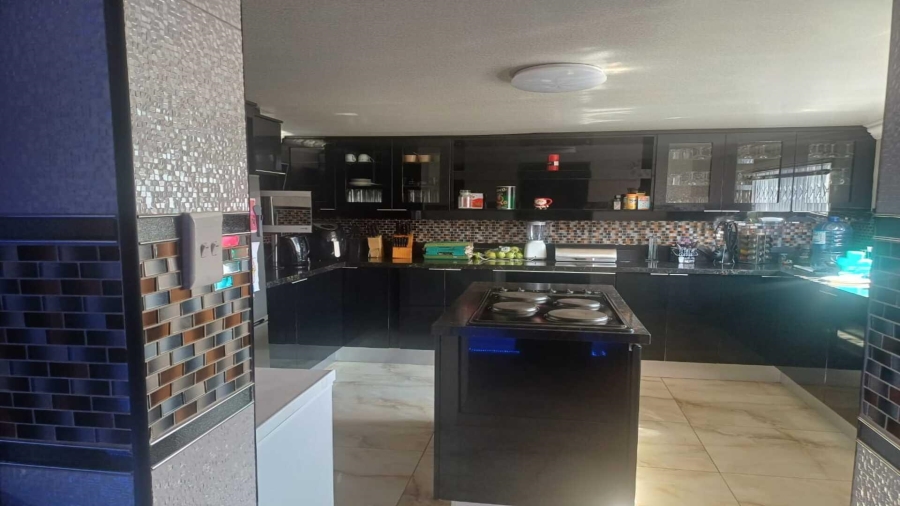 4 Bedroom Property for Sale in Arcon Park Gauteng