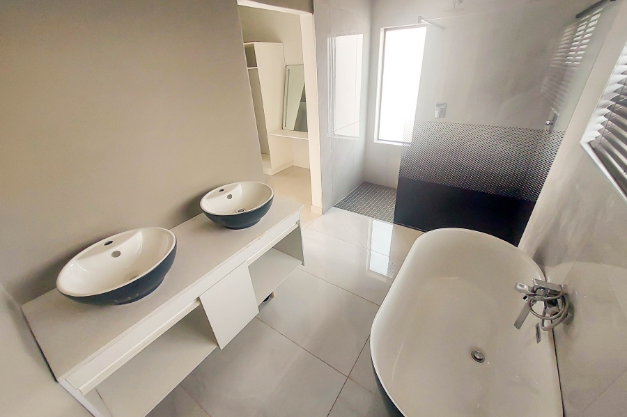 3 Bedroom Property for Sale in Eldo Ridge Estate Gauteng