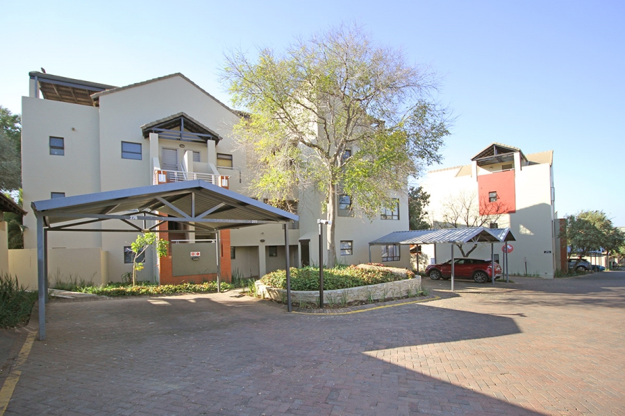 1 Bedroom Property for Sale in Lonehill Gauteng