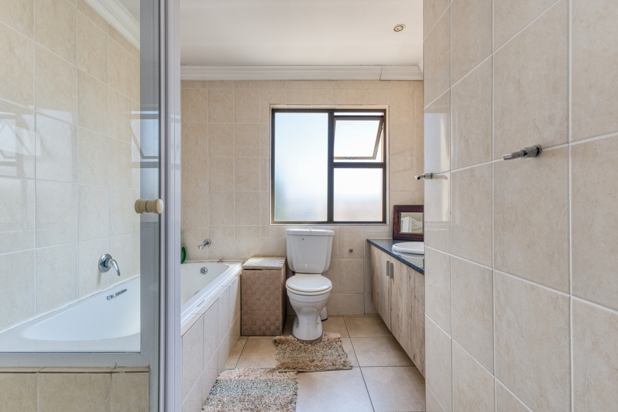 3 Bedroom Property for Sale in Fourways Gauteng