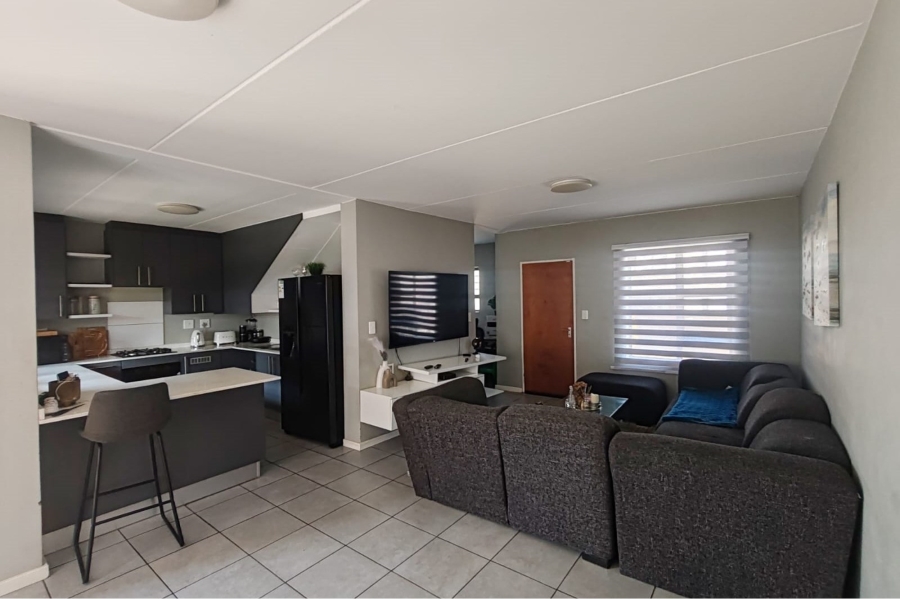3 Bedroom Property for Sale in Terenure Gauteng