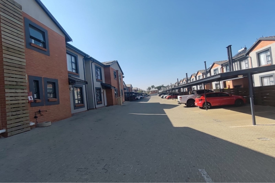 3 Bedroom Property for Sale in Terenure Gauteng