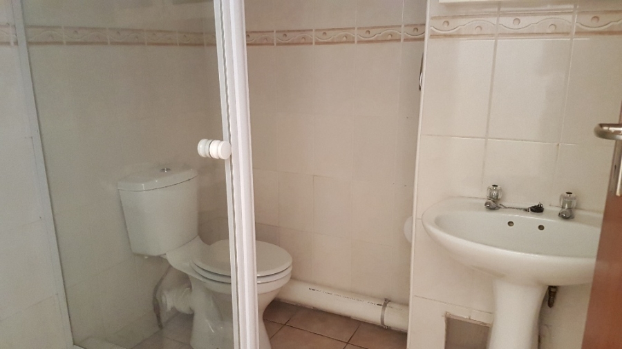 1 Bedroom Property for Sale in Hillcrest Gauteng