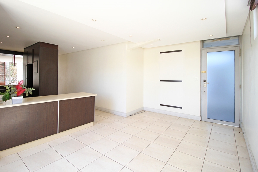 To Let 2 Bedroom Property for Rent in Bedford Gardens Gauteng