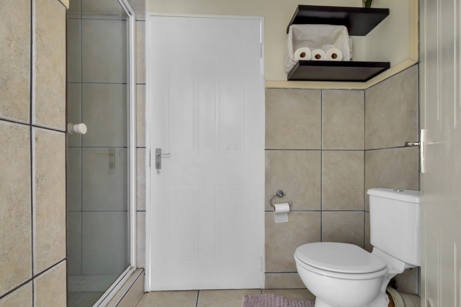 To Let 2 Bedroom Property for Rent in Strathavon Gauteng