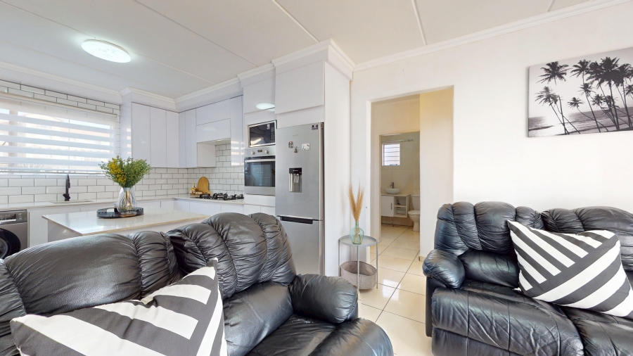 2 Bedroom Property for Sale in Kleinfontein Gauteng