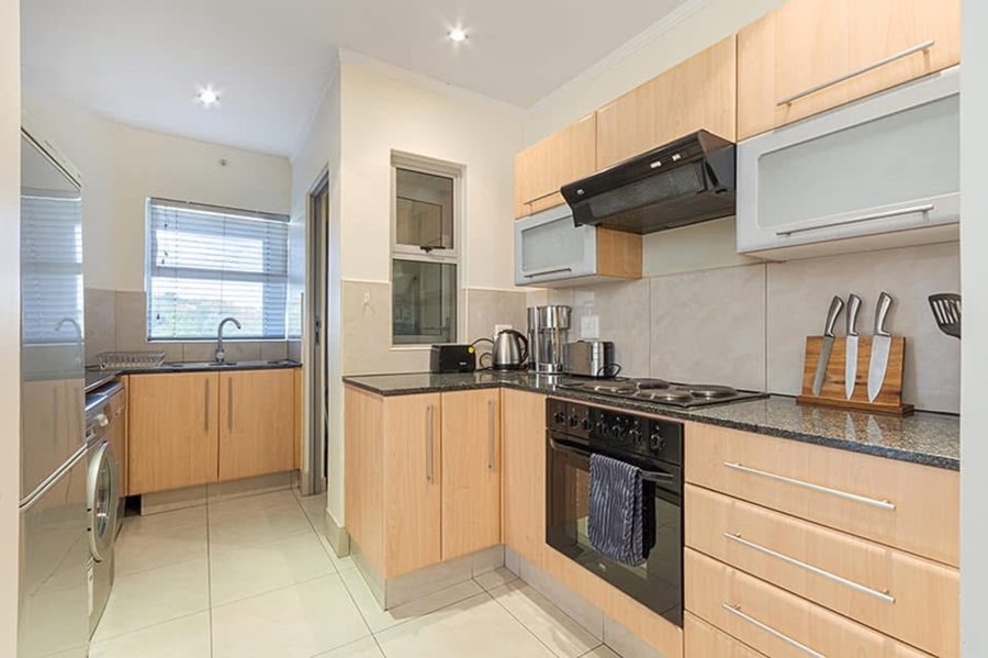 To Let 2 Bedroom Property for Rent in Sandhurst Gauteng