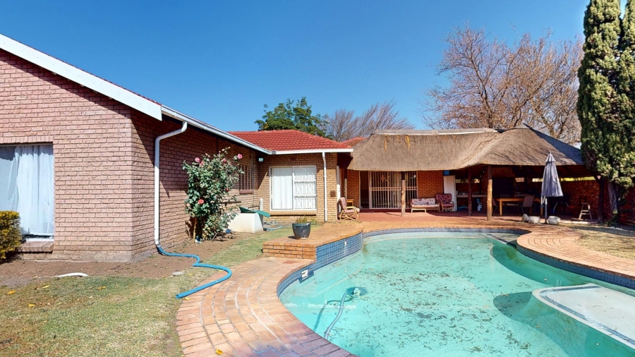 3 Bedroom Property for Sale in Sunward Park Gauteng