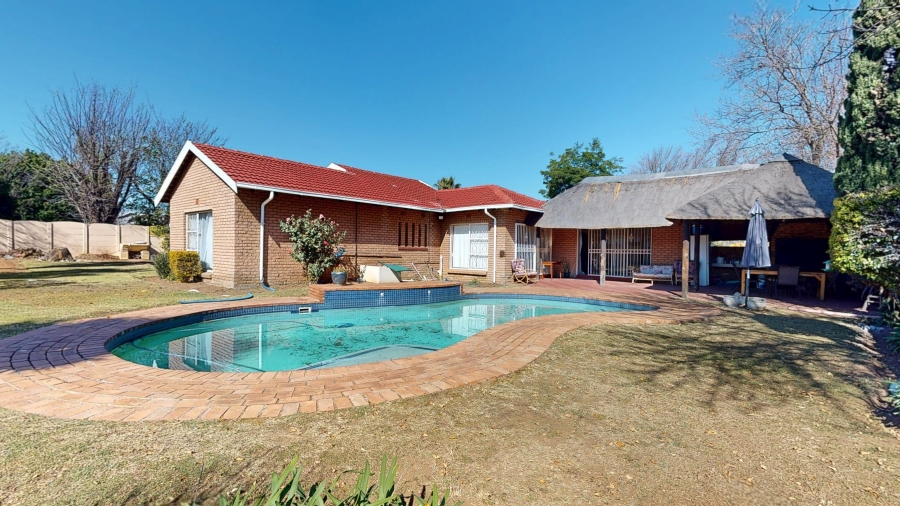 3 Bedroom Property for Sale in Sunward Park Gauteng