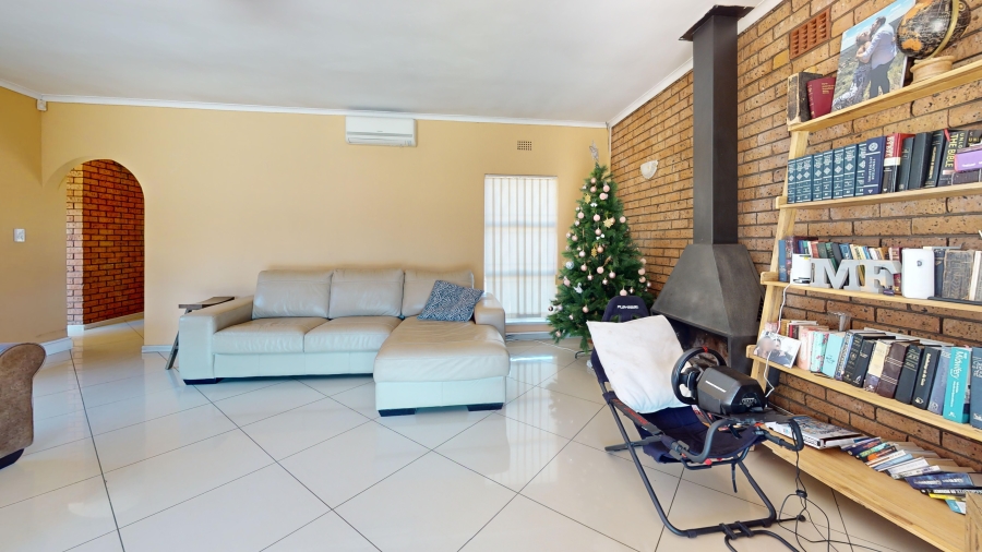 3 Bedroom Property for Sale in Sunward Park Gauteng
