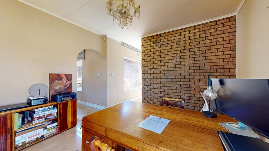 3 Bedroom Property for Sale in Sunward Park Gauteng