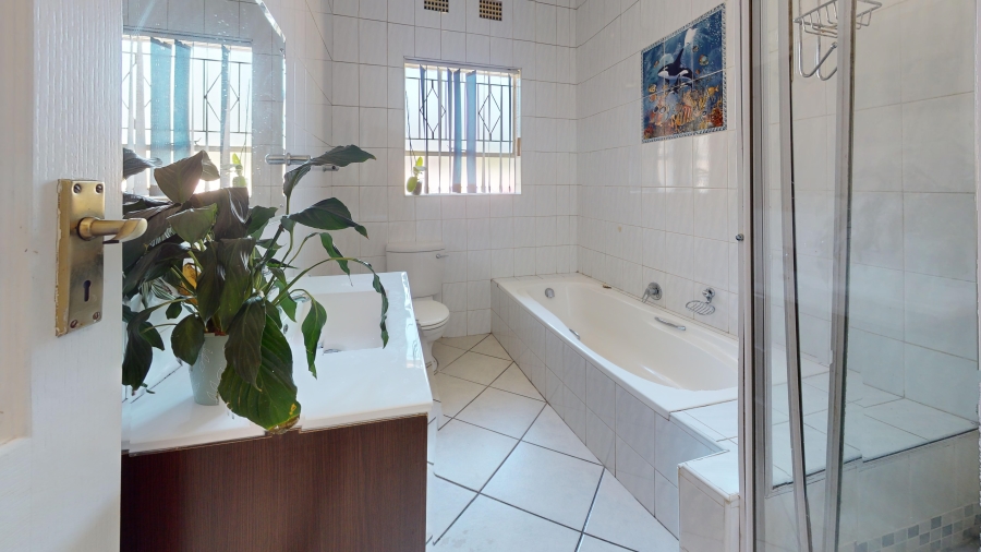 3 Bedroom Property for Sale in Sunward Park Gauteng