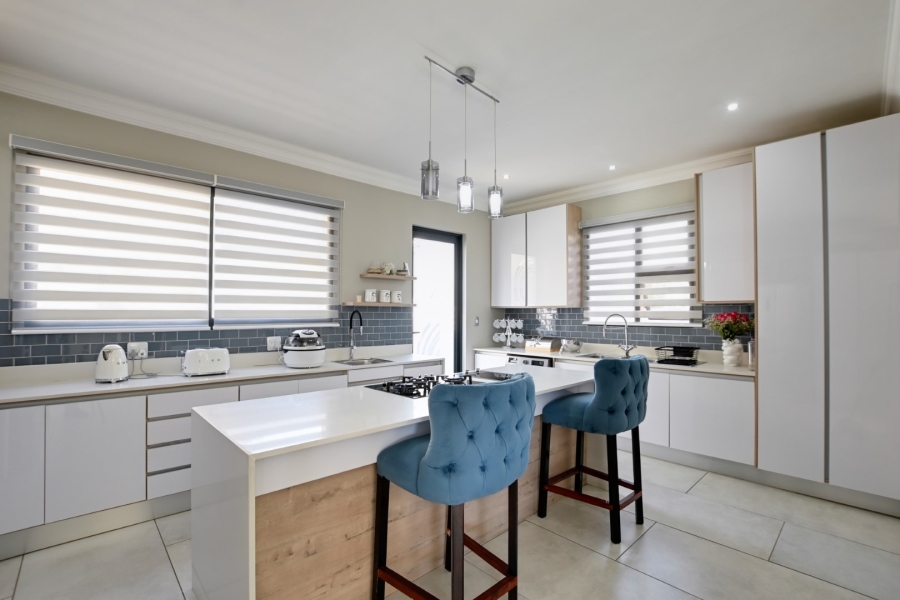 4 Bedroom Property for Sale in Zambezi Manor Lifestyle Estate Gauteng