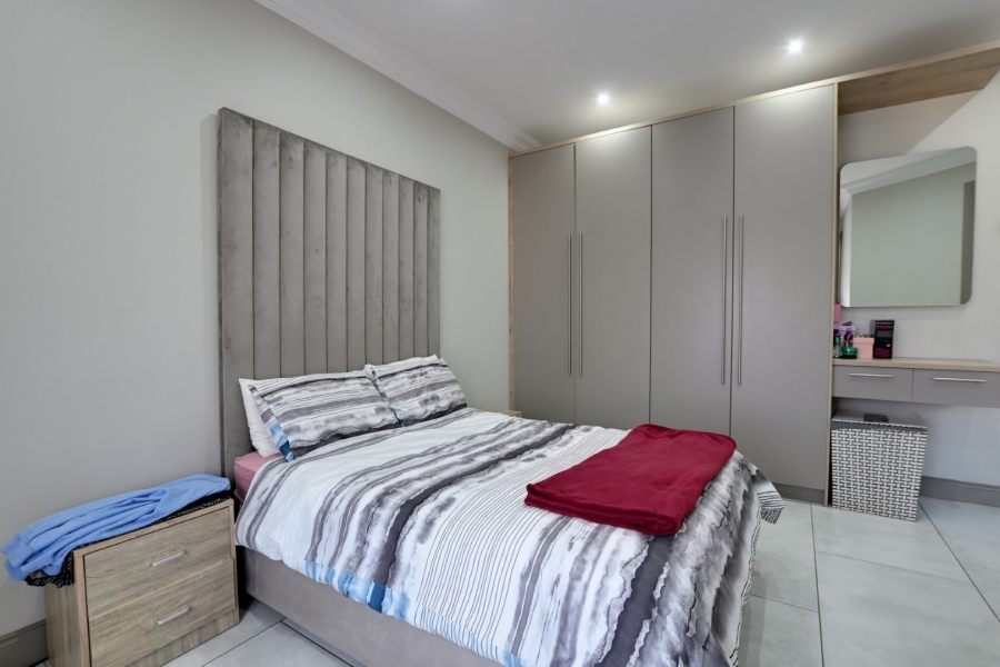 4 Bedroom Property for Sale in Zambezi Manor Lifestyle Estate Gauteng