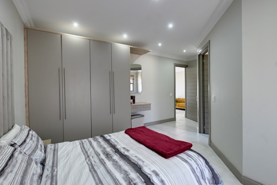 4 Bedroom Property for Sale in Zambezi Manor Lifestyle Estate Gauteng
