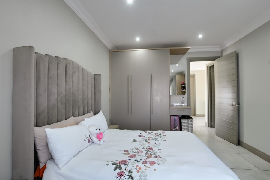4 Bedroom Property for Sale in Zambezi Manor Lifestyle Estate Gauteng