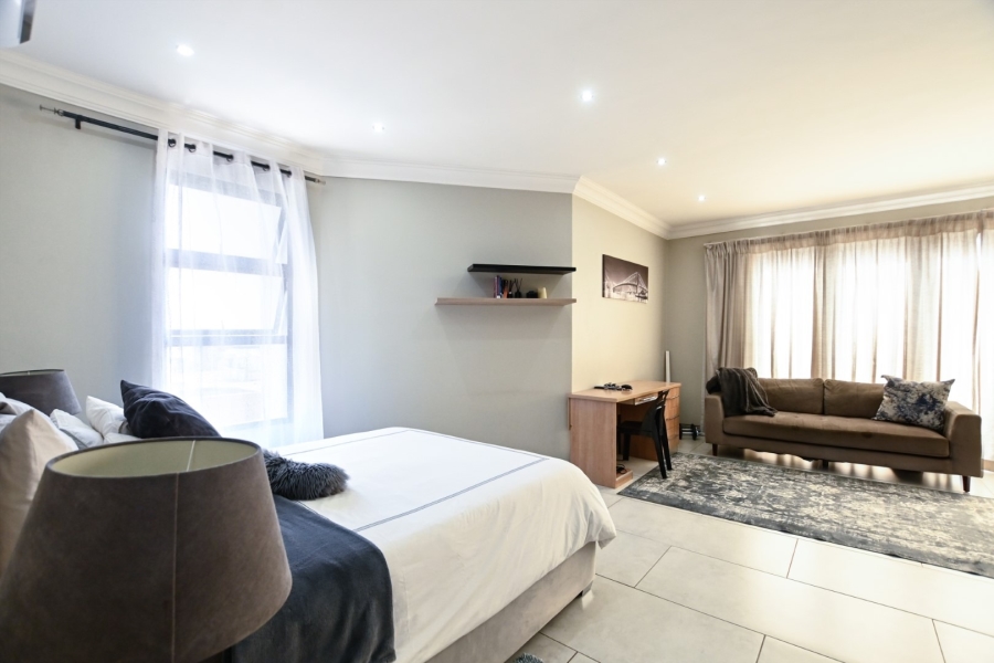 4 Bedroom Property for Sale in Zambezi Manor Lifestyle Estate Gauteng