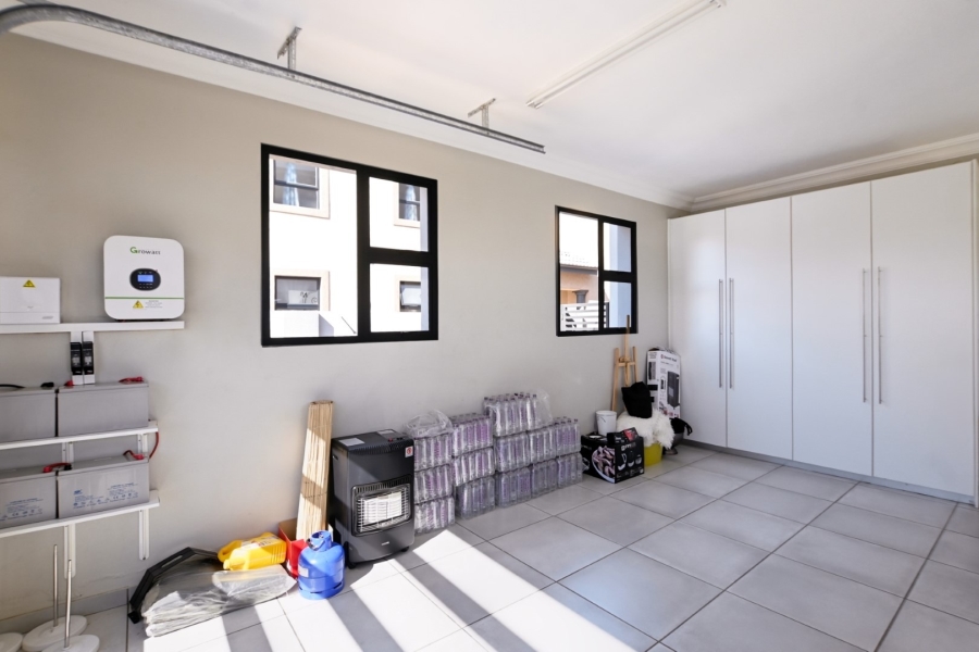 4 Bedroom Property for Sale in Zambezi Manor Lifestyle Estate Gauteng