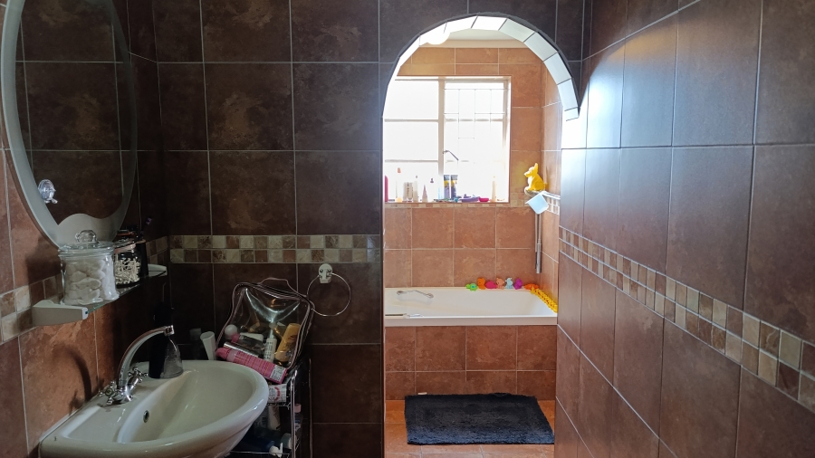 3 Bedroom Property for Sale in Rietfontein Gauteng