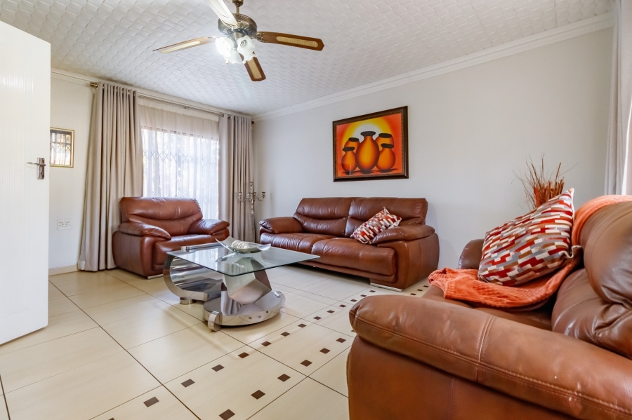 4 Bedroom Property for Sale in Amandasig Gauteng