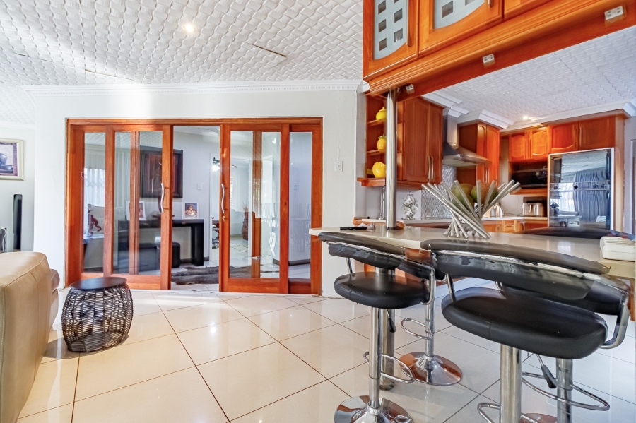 4 Bedroom Property for Sale in Amandasig Gauteng