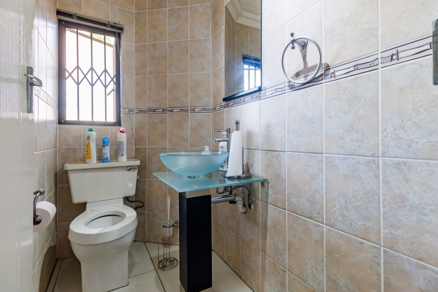 4 Bedroom Property for Sale in Amandasig Gauteng