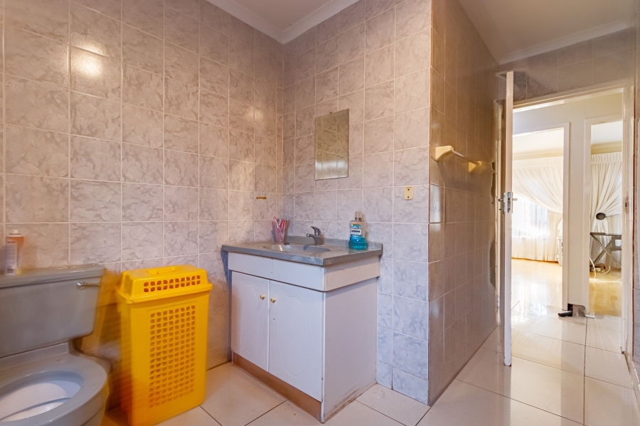 4 Bedroom Property for Sale in Amandasig Gauteng