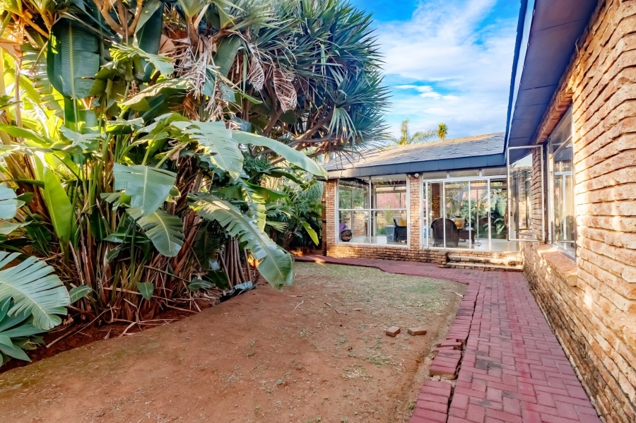 4 Bedroom Property for Sale in Amandasig Gauteng