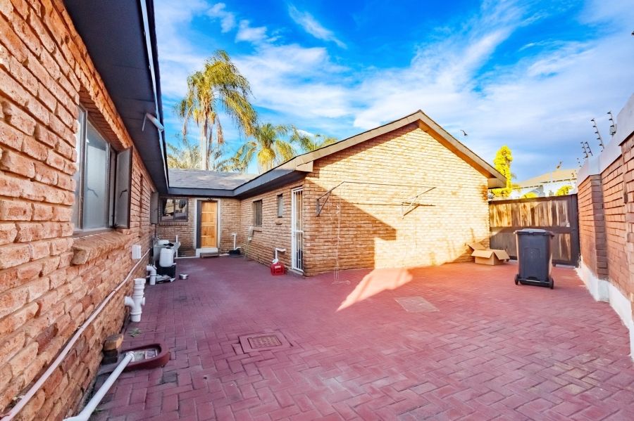 4 Bedroom Property for Sale in Amandasig Gauteng