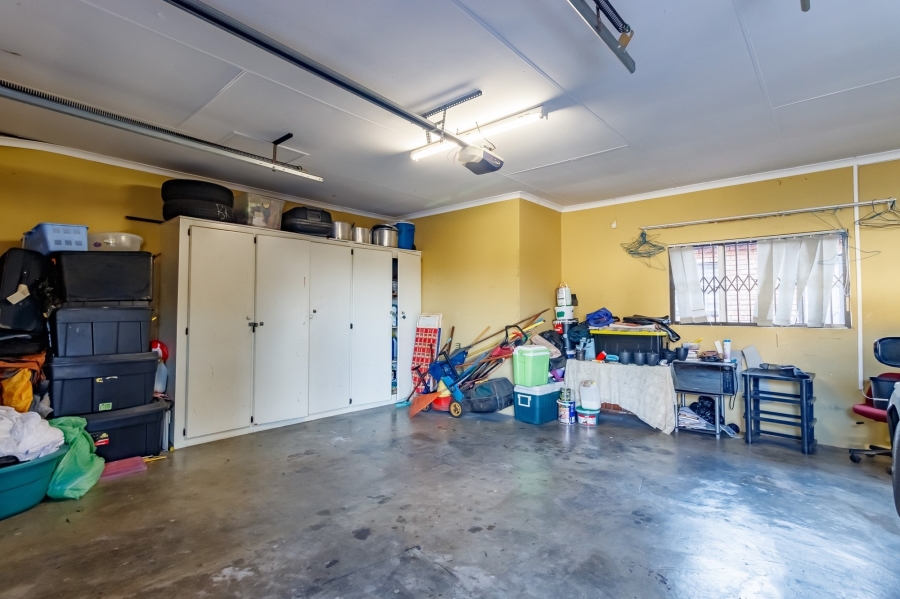 4 Bedroom Property for Sale in Amandasig Gauteng