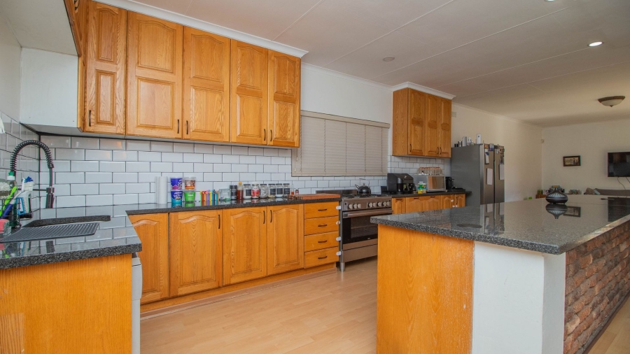4 Bedroom Property for Sale in Atlasville Gauteng
