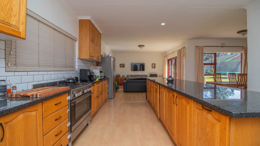 4 Bedroom Property for Sale in Atlasville Gauteng