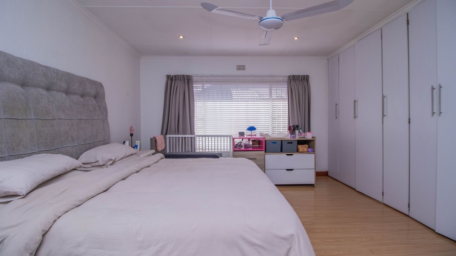 4 Bedroom Property for Sale in Atlasville Gauteng