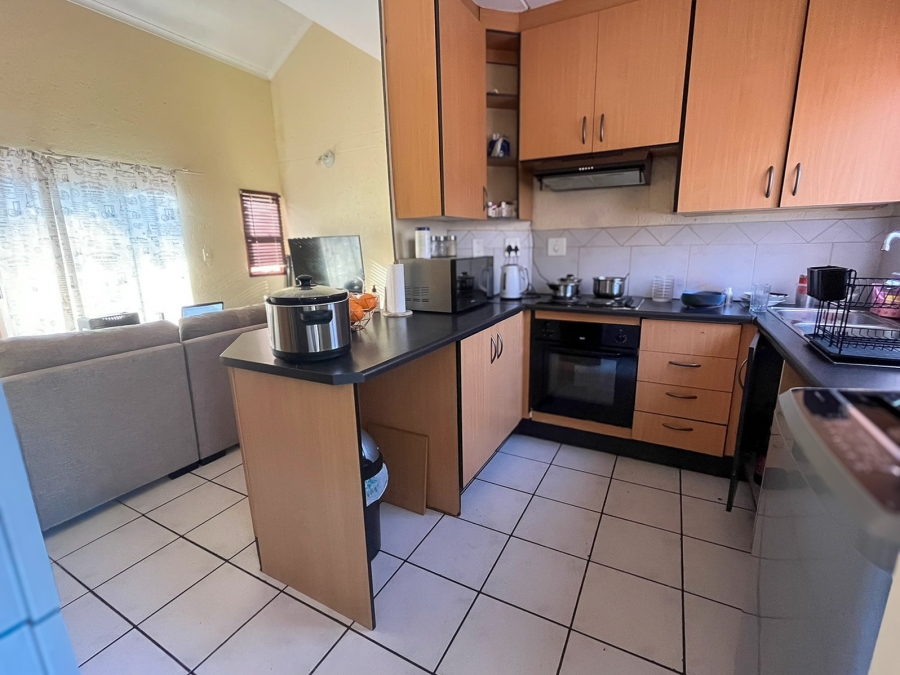 2 Bedroom Property for Sale in Bromhof Gauteng