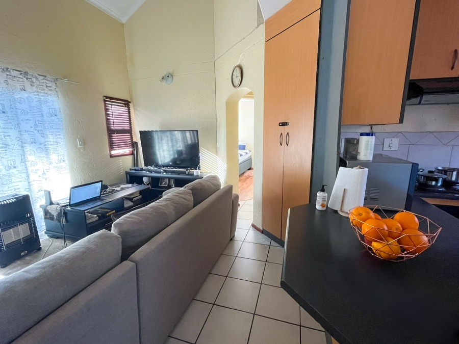 2 Bedroom Property for Sale in Bromhof Gauteng