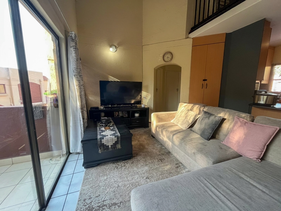 2 Bedroom Property for Sale in Bromhof Gauteng