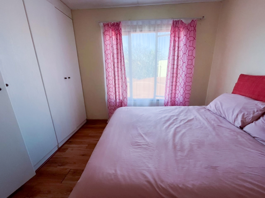 2 Bedroom Property for Sale in Bromhof Gauteng