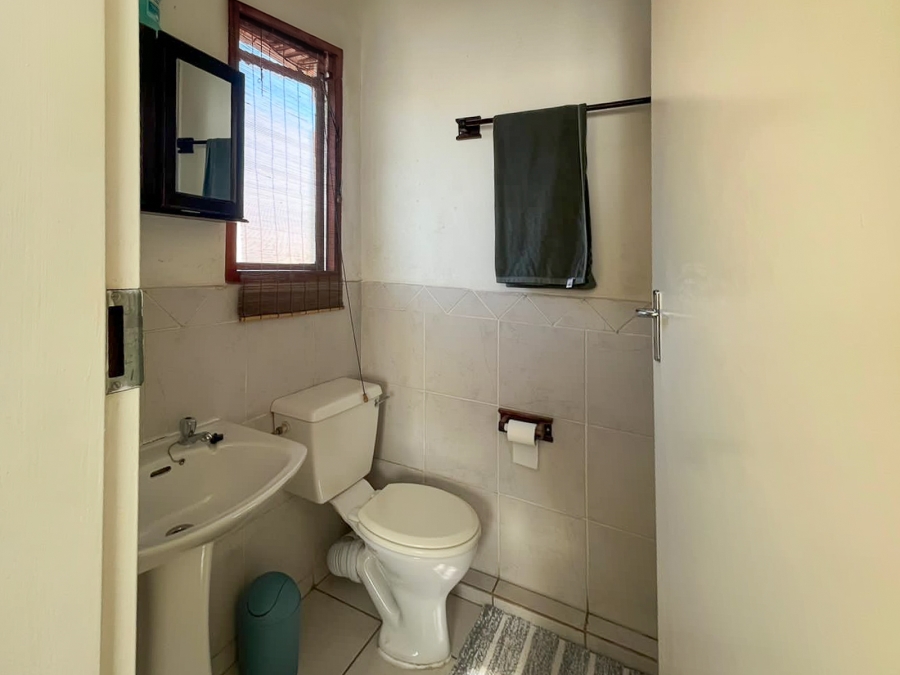 2 Bedroom Property for Sale in Bromhof Gauteng