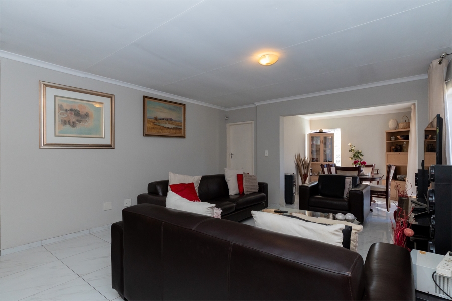 3 Bedroom Property for Sale in Esther Park Gauteng