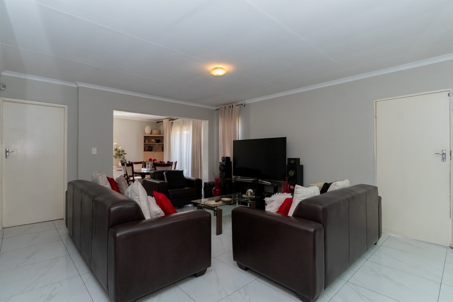 3 Bedroom Property for Sale in Esther Park Gauteng