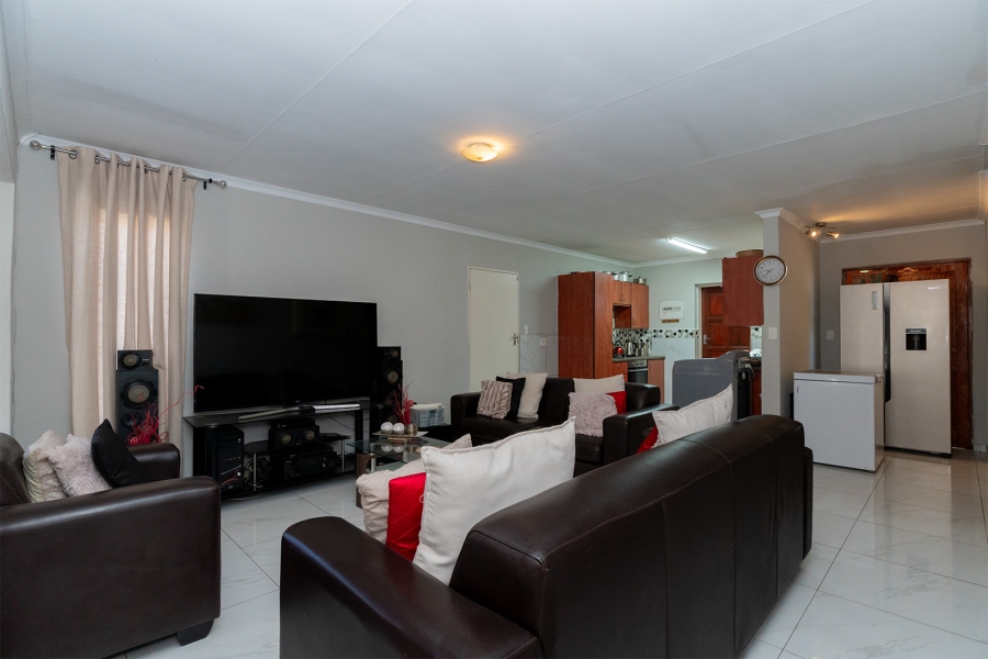 3 Bedroom Property for Sale in Esther Park Gauteng