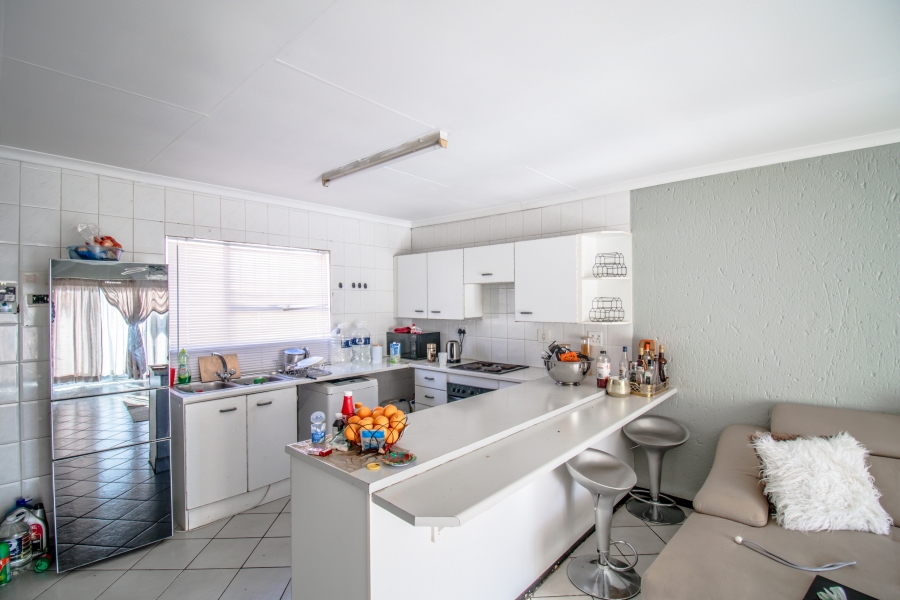 2 Bedroom Property for Sale in Vorna Valley Gauteng