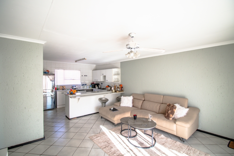 2 Bedroom Property for Sale in Vorna Valley Gauteng