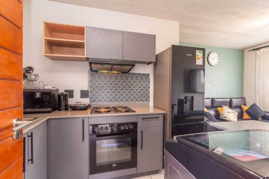 2 Bedroom Property for Sale in Fleurhof Gauteng