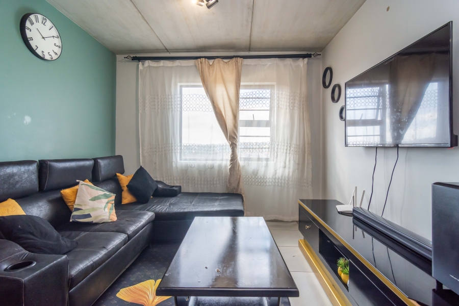 2 Bedroom Property for Sale in Fleurhof Gauteng